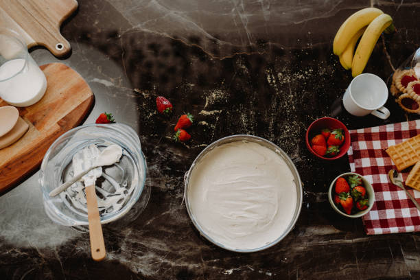 4 Quick Whipped Cream Recipes 4 Awọn ilana ipara didan